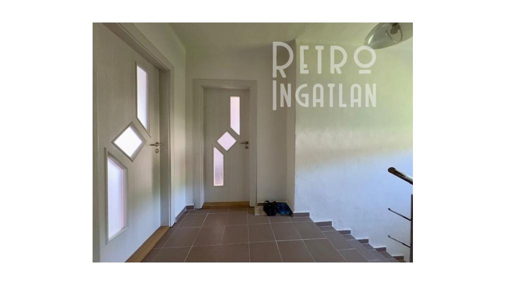 MAĎARSKO - PERKUPA 5 IZBOVÝ POSCHODOVÝ DOM PO REKONŠTRUKCII.