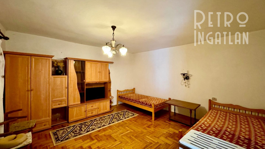 MAĎARSKO - TERESZTENYE  2 IZBOVÝ  RODINNÝ DOM S LETNOU KUCHYŇOU NA POZEMKU 2552 M2