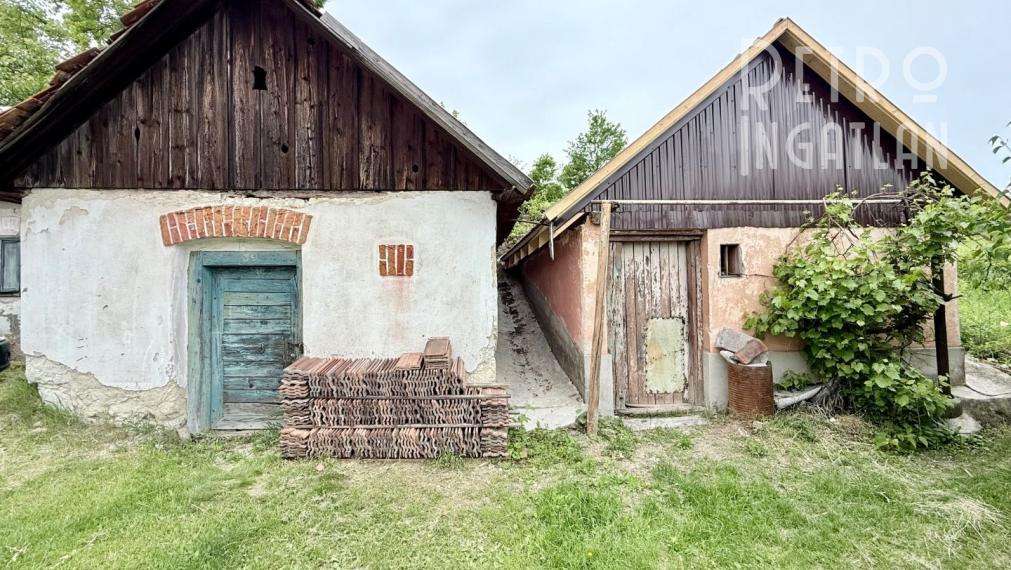 MAĎARSKO - SAJÓKERSZTÚR 2 X VINNÁ PIVNICA 50M2.