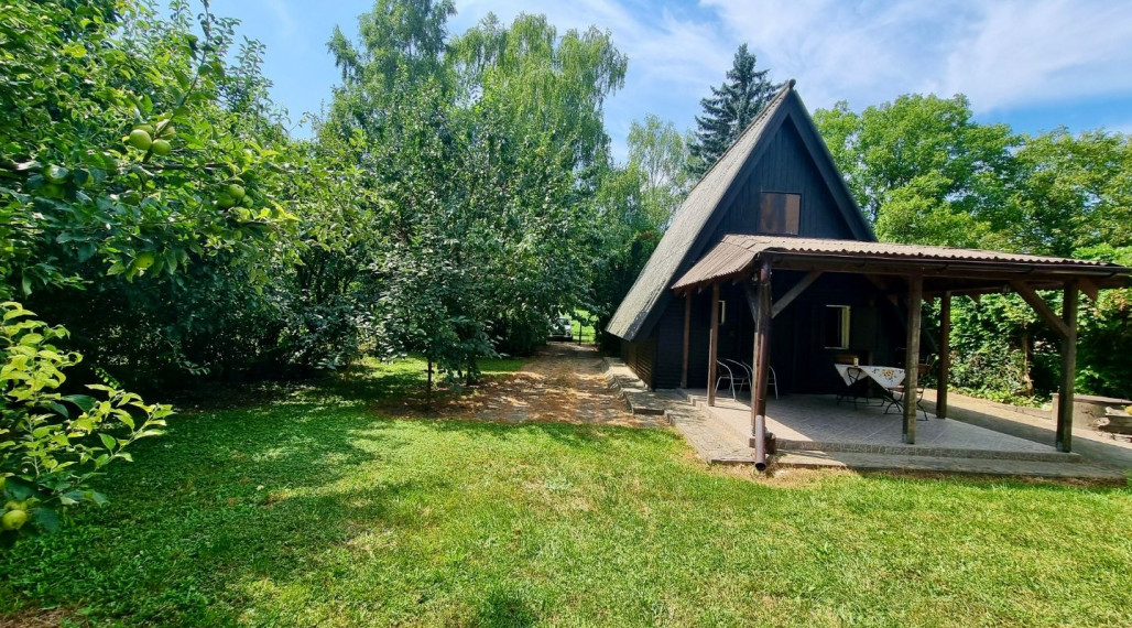 MAĎARSKO - PRI MISKOLCI - 3 IZBOVÁ POSCHODOVÁ CHATA 60 M2, TOP LOKALITA