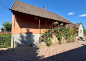 MAĎARSKO - ENCS  5 IZBOVÝ POSCHODOVÝ DOM + 2 IZBOVÝ DOM, ZÁHRADA. - fotografia 6