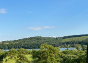 SZALONNA KOMPLETNE ZARIADENÁ 4 IZBOVÁ CHATA PRI JAZERE RAKACA. - fotografia 12