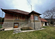 MAĎARSKO - TOP LOKALITA SZOGLIGET PEKNÝ RODINNÝ DOM - fotografia 1