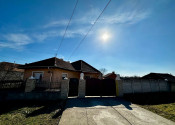 MAĎARSKO - SZENDRO 2 IZBOVÝ PEKNÝ ZREKONŠTRUOVANÝ RODINNÝ DOM  SO SAMOSTATNOU GARÁŽOU - fotografia 8