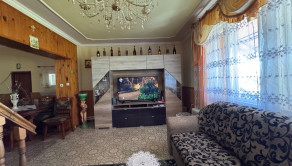 MAĎARSKO - ENCS  5 IZBOVÝ POSCHODOVÝ DOM + 2 IZBOVÝ DOM, ZÁHRADA. - fotografia 4