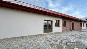 MAĎARSKO - HIDASNÉMETI - NOVOSTAVBA 4 IZBOVÝ RD 161 M2, TERASA 105 M2, PIVNICA, POZEMOK 1039 M2. - fotografia 4