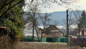 MAĎARSKO - JAZERO RAKACA  STAVEBNÝ POZEMOK 227 M2 - IS NA HRANICI POZEMKU. - fotografia 5