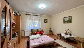 MAĎARSKO - SZENDRO  4 IZBOVÝ RODINNÝ DOM NA KĽUDNOM MIESTE - fotografia 4
