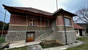 MAĎARSKO - TOP LOKALITA SZOGLIGET PEKNÝ RODINNÝ DOM - fotografia 10