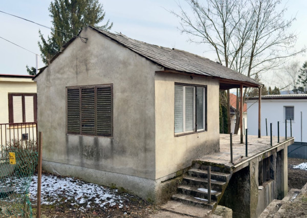 SUPER CENA - MAĎARSKO - JAZERO RAKACA - 2 IZBOVÁ CHATA  - PRI JAZERE RAKACA S TERASOU.