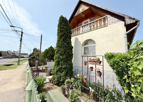 MAĎARSKO FORRÓ - SUPER 5 IZBOVÝ RD SO ZÁHRADOU