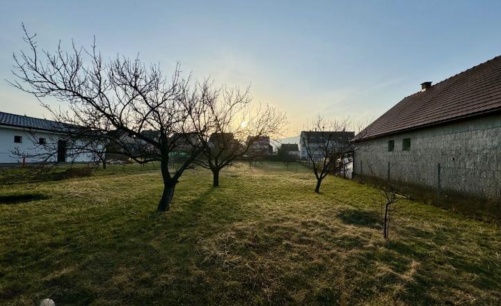 MAĎARSKO - GONC STAVEBNÝ POZEMOK 852 M2, IS NA HRANICI POZEMKU. - fotografia 5