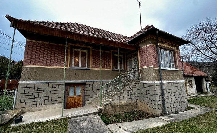 MAĎARSKO - TOP LOKALITA SZOGLIGET PEKNÝ RODINNÝ DOM - fotografia 9