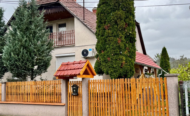 MAĎARSKO - MÁRTONYI - PEKNÝ 4 IZBOVÝ RD V KRÁSNEJ LOKALITE BLÍZKO JAZERA RAKACA. - fotografia 5