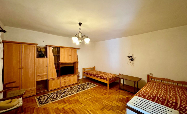 MAĎARSKO - TERESZTENYE  2 IZBOVÝ  RODINNÝ DOM S LETNOU KUCHYŇOU NA POZEMKU 2552 M2 - fotografia 3