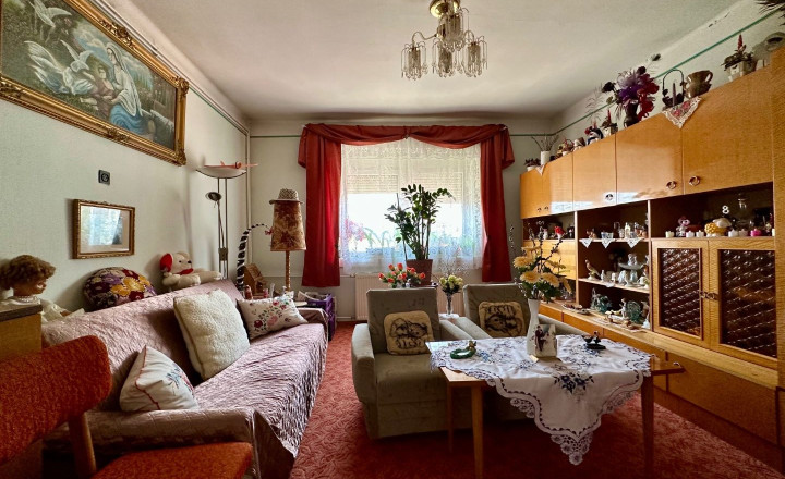 MAĎARSKO - SZENDRŐ ZREKONŠTRUOVANÝ 3 IZBOVÝ RD S PEKNÝM POZEMKOM. - fotografia 3