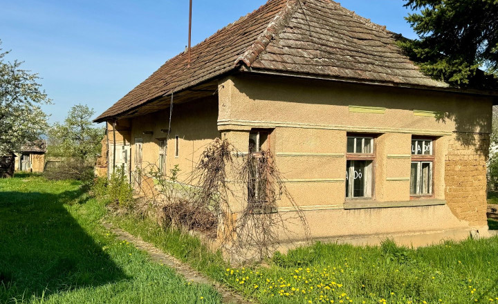 MAĎARSKO - HIDVEGARDÓ 2 IZBOVÝ DOM, STUDŇA, PEKNÝ POZEMOK.