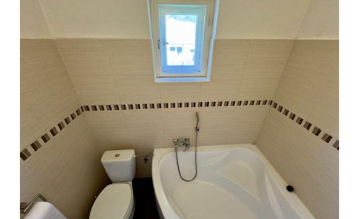 MAĎARSKO - PERKUPA 5 IZBOVÝ POSCHODOVÝ DOM PO REKONŠTRUKCII. - fotografia 13