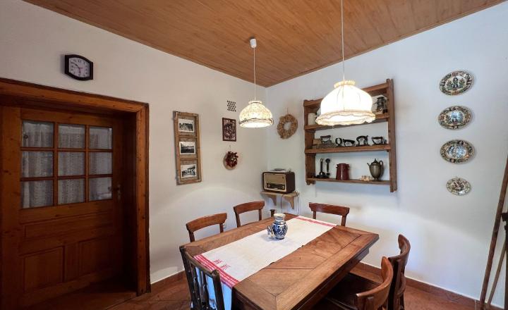 MAĎARSKO - BORSODIVÁNKA KRÁSNÝ SEDLIACKÝ DOM PO KOMPLETNEJ REKONŠTRUKCII. - fotografia 1