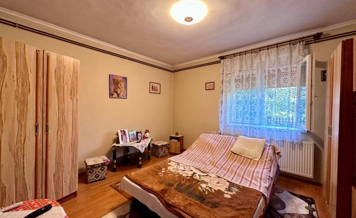 MAĎARSKO - SZENDRO  4 IZBOVÝ RODINNÝ DOM NA KĽUDNOM MIESTE - fotografia 13