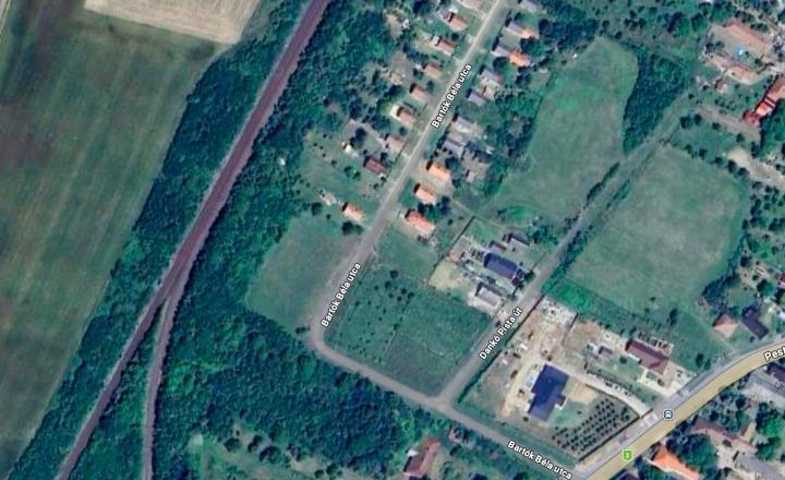 STAVEBNÝ POZEMOK HIDASNÉMETI 929 M2 VHODNÝ NA VÝSTAVBU RD, VŠETKY IS.