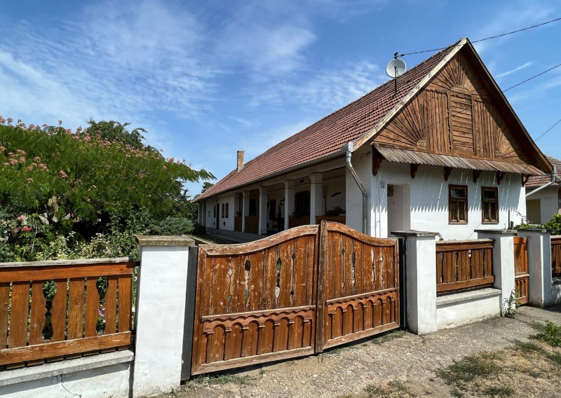 MAĎARSKO - BORSODIVÁNKA KRÁSNÝ SEDLIACKÝ DOM PO KOMPLETNEJ REKONŠTRUKCII.
